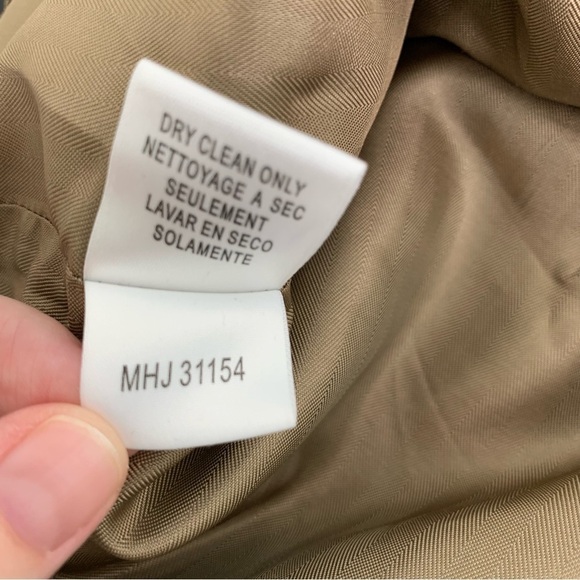 Max Azria Pleated Metallic Gold Brocade Herringbone Skirt size 4 - Picture 9 of 9